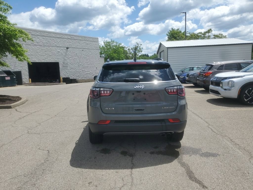 Used 2022 Jeep Compass Limited AWD/4WD image 4