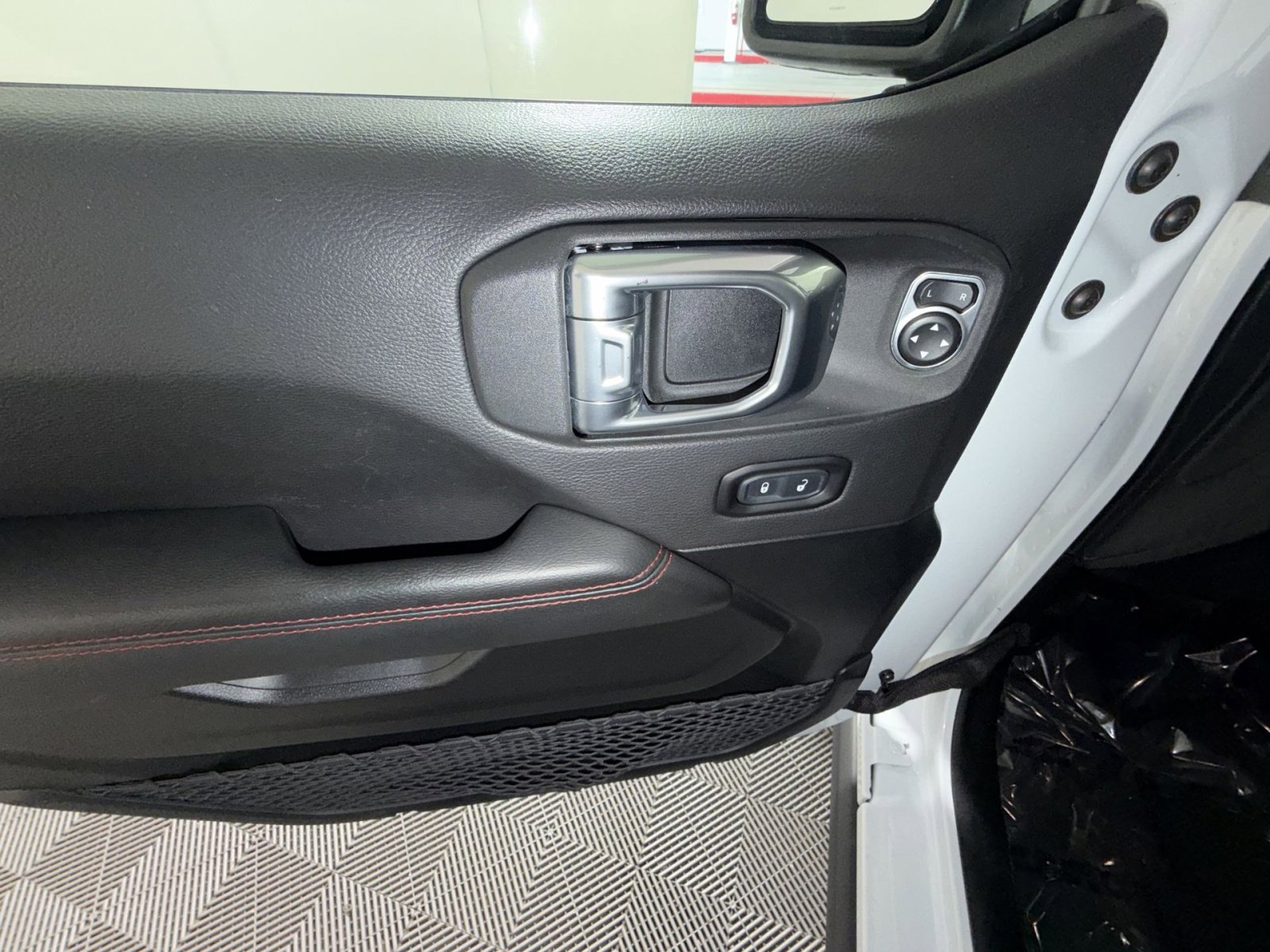 Used 2021 Jeep Wrangler Unlimited Rubicon image 15