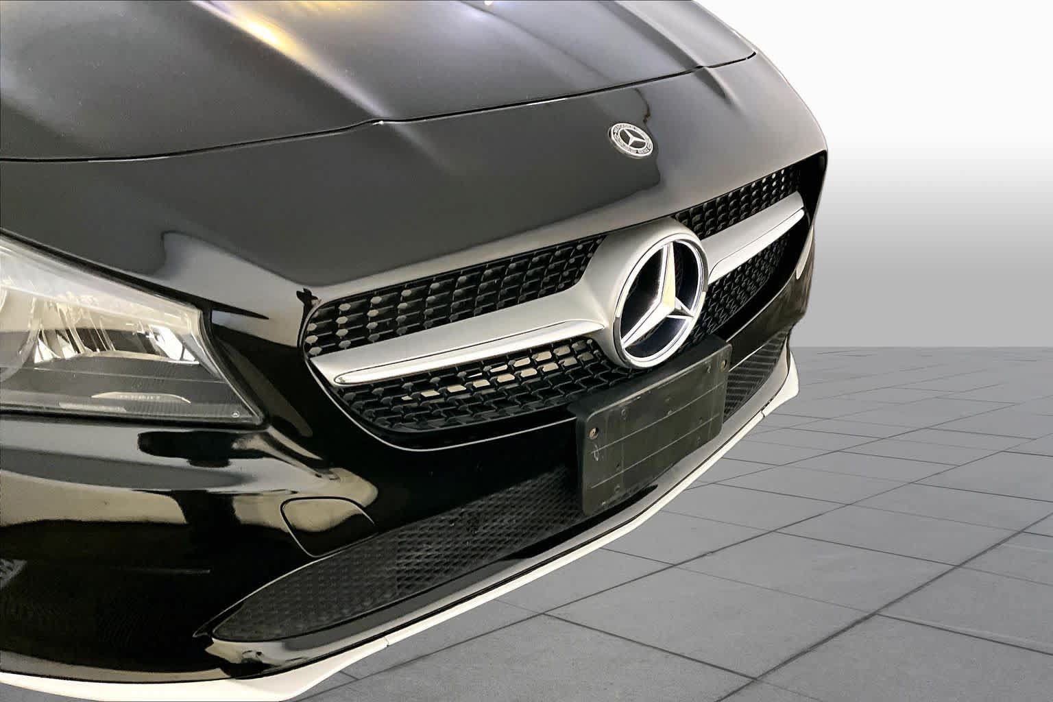 Used 2019 Mercedes-Benz CLA 250 4MATIC image 32