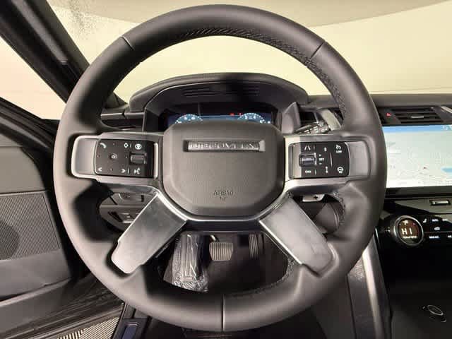 New 2026 Land Rover Discovery S AWD/4WD image 33