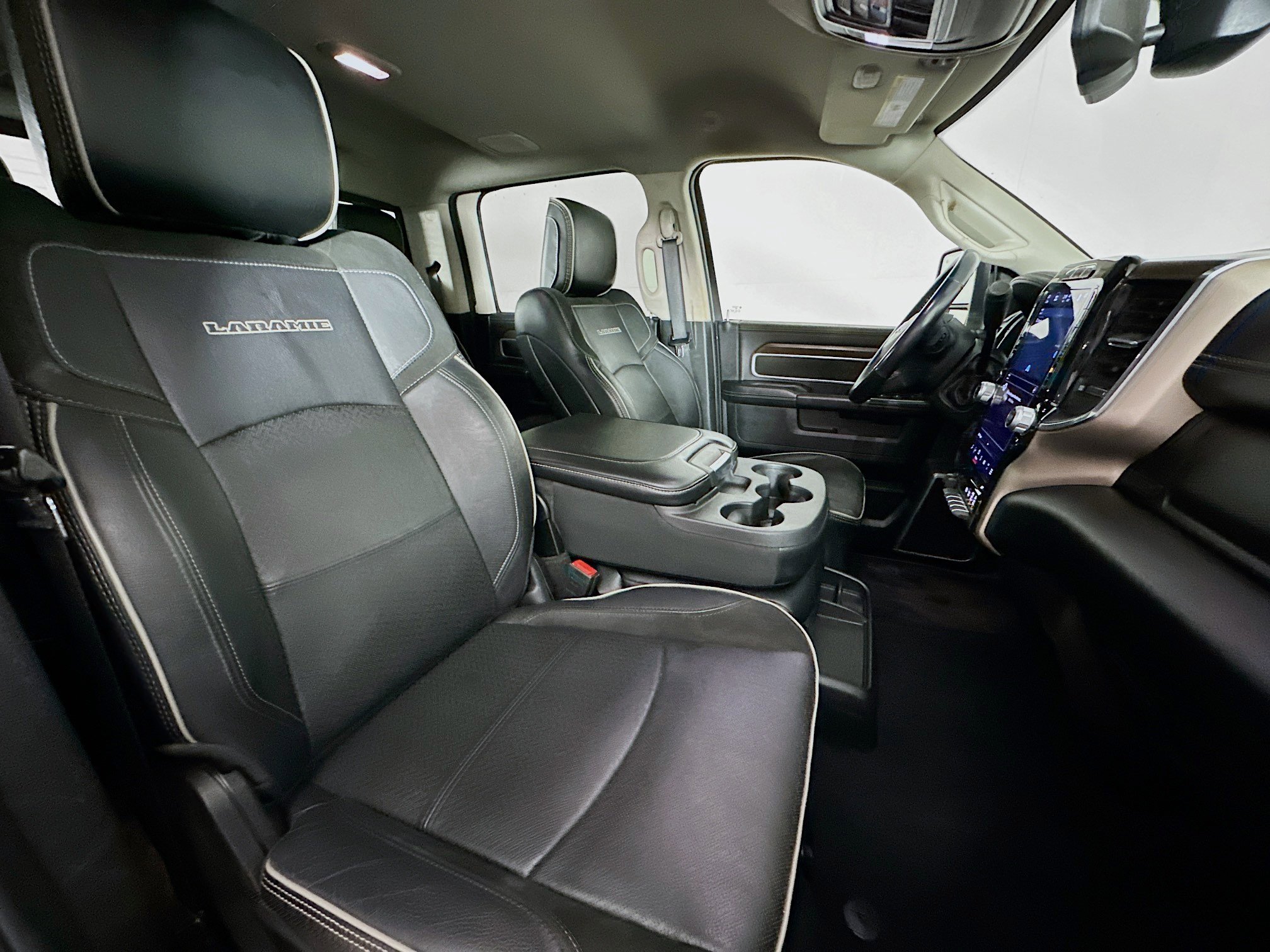 Used 2024 RAM 2500 Laramie image 30