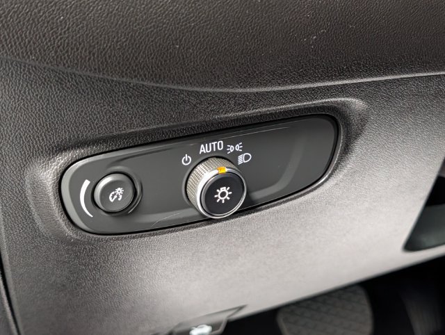 Certified 2024 Chevrolet Equinox LT AWD/4WD image 15