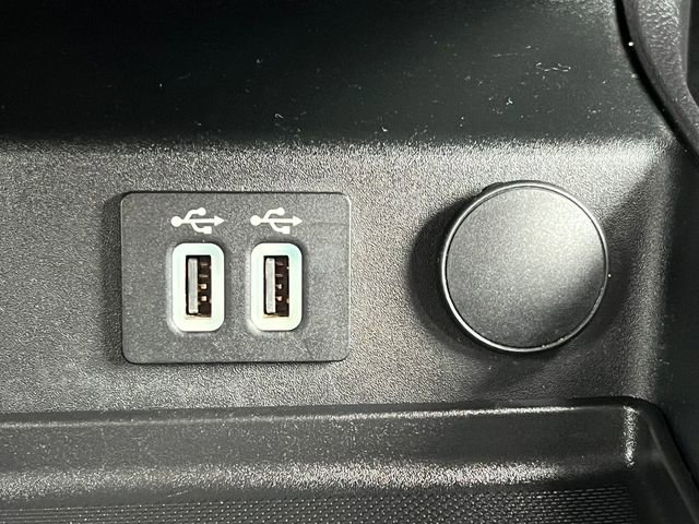 Used 2020 Ford Fusion SEL image 28