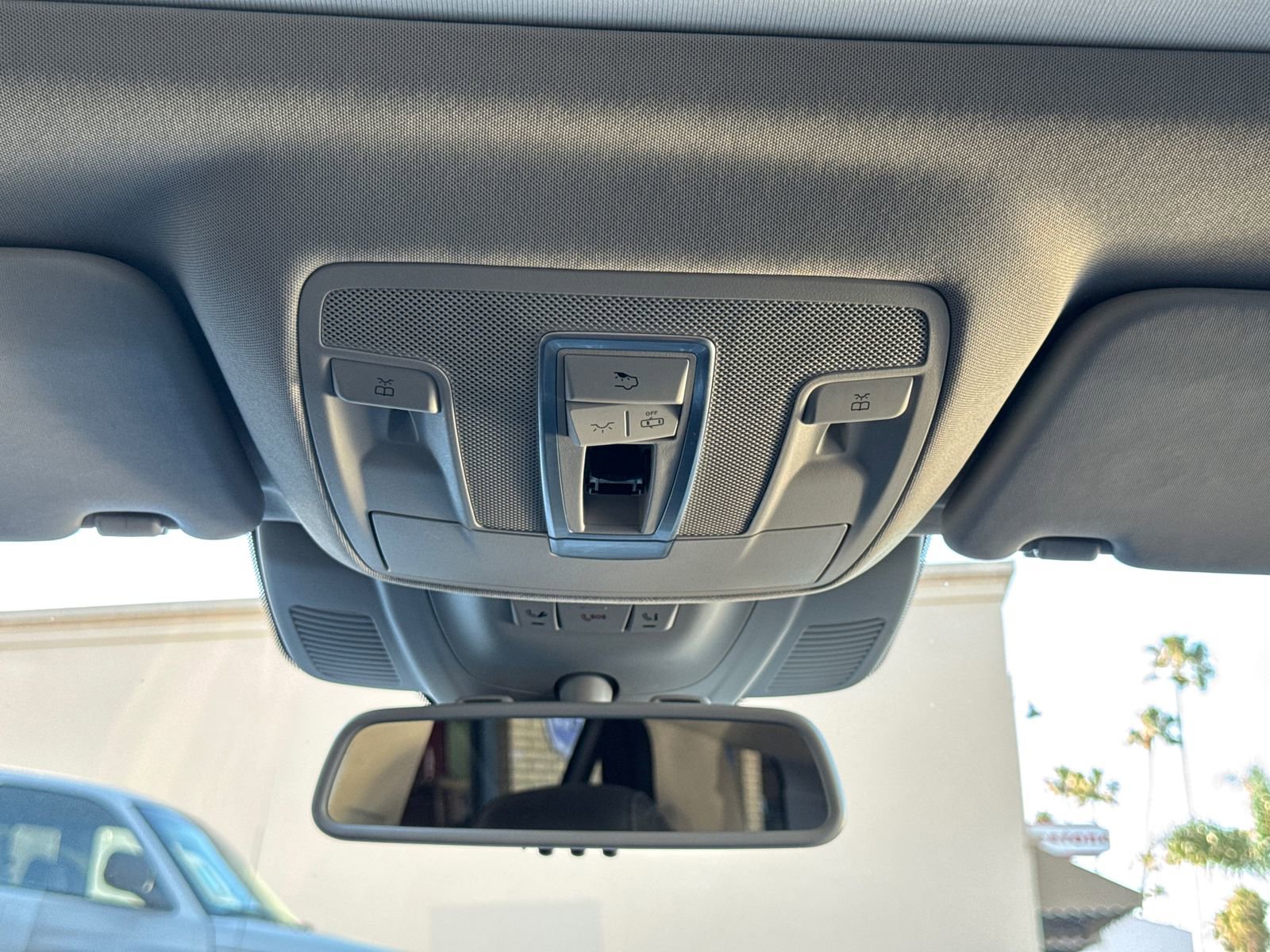 Used 2016 Mercedes-Benz GLE 550e 4MATIC w/ Driver Assistance Package image 14