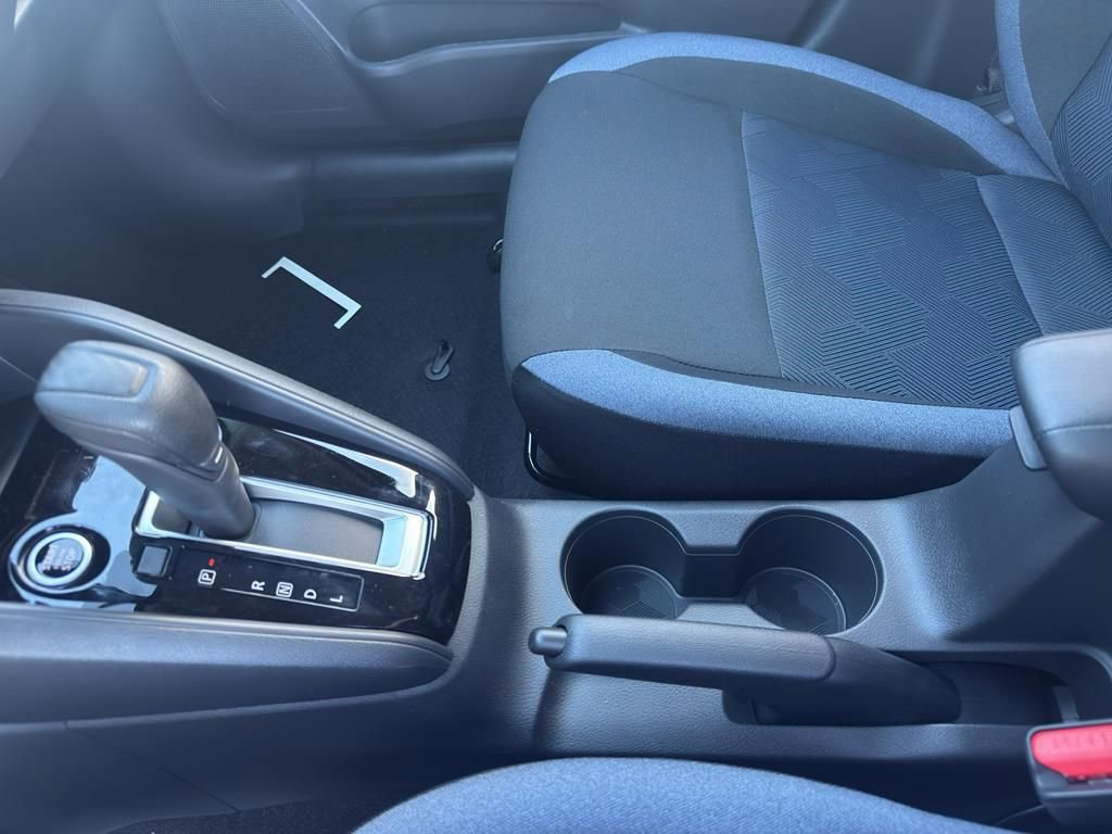 New 2025 Nissan Versa SV image 27