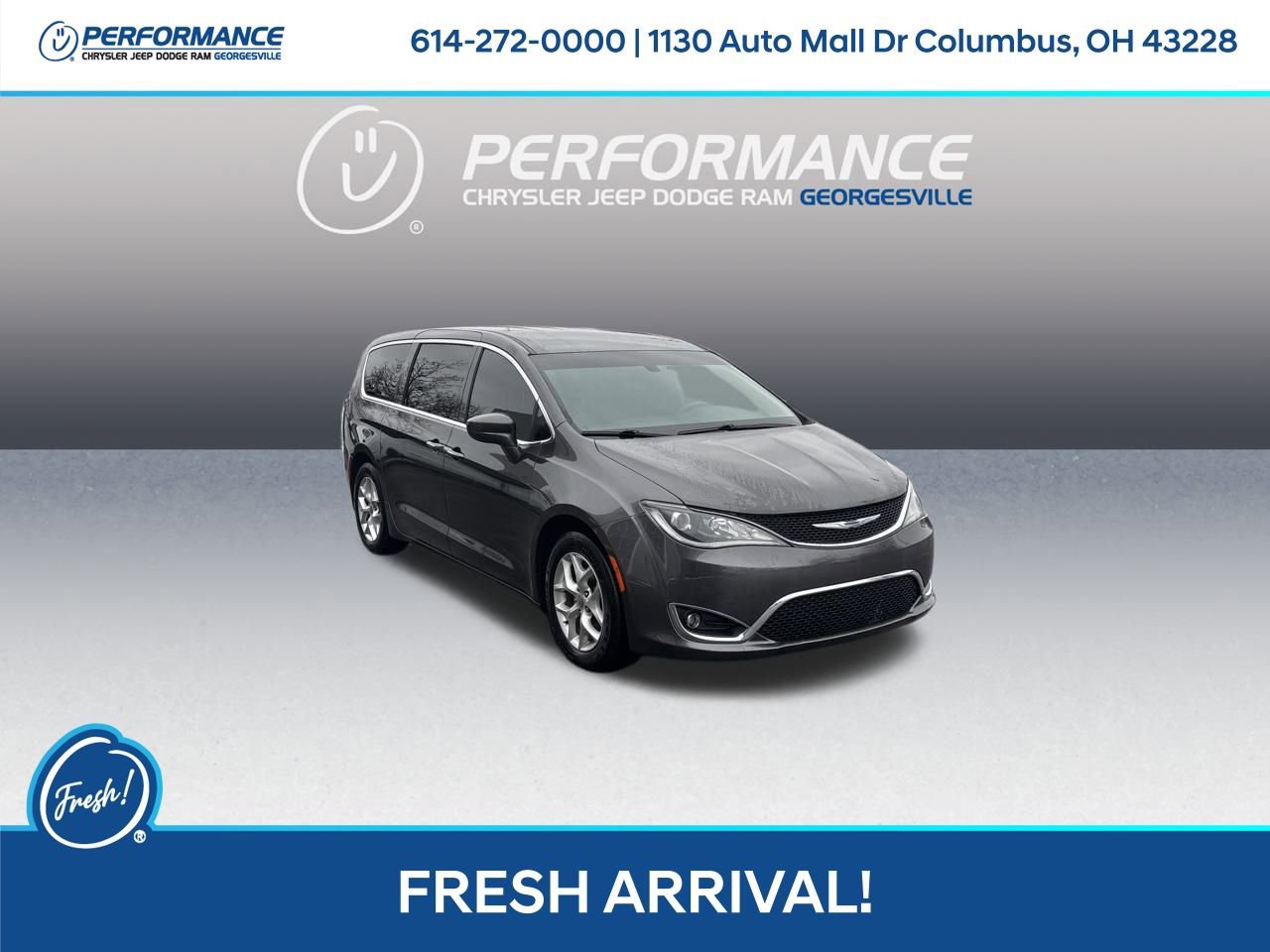 Used 2018 Chrysler Pacifica Touring Plus w/ Tire & Wheel Group image 1