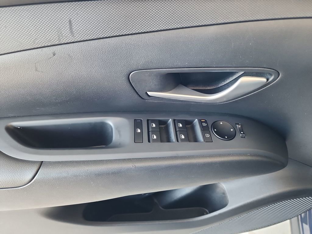 Used 2025 Hyundai Tucson SEL FWD image 14