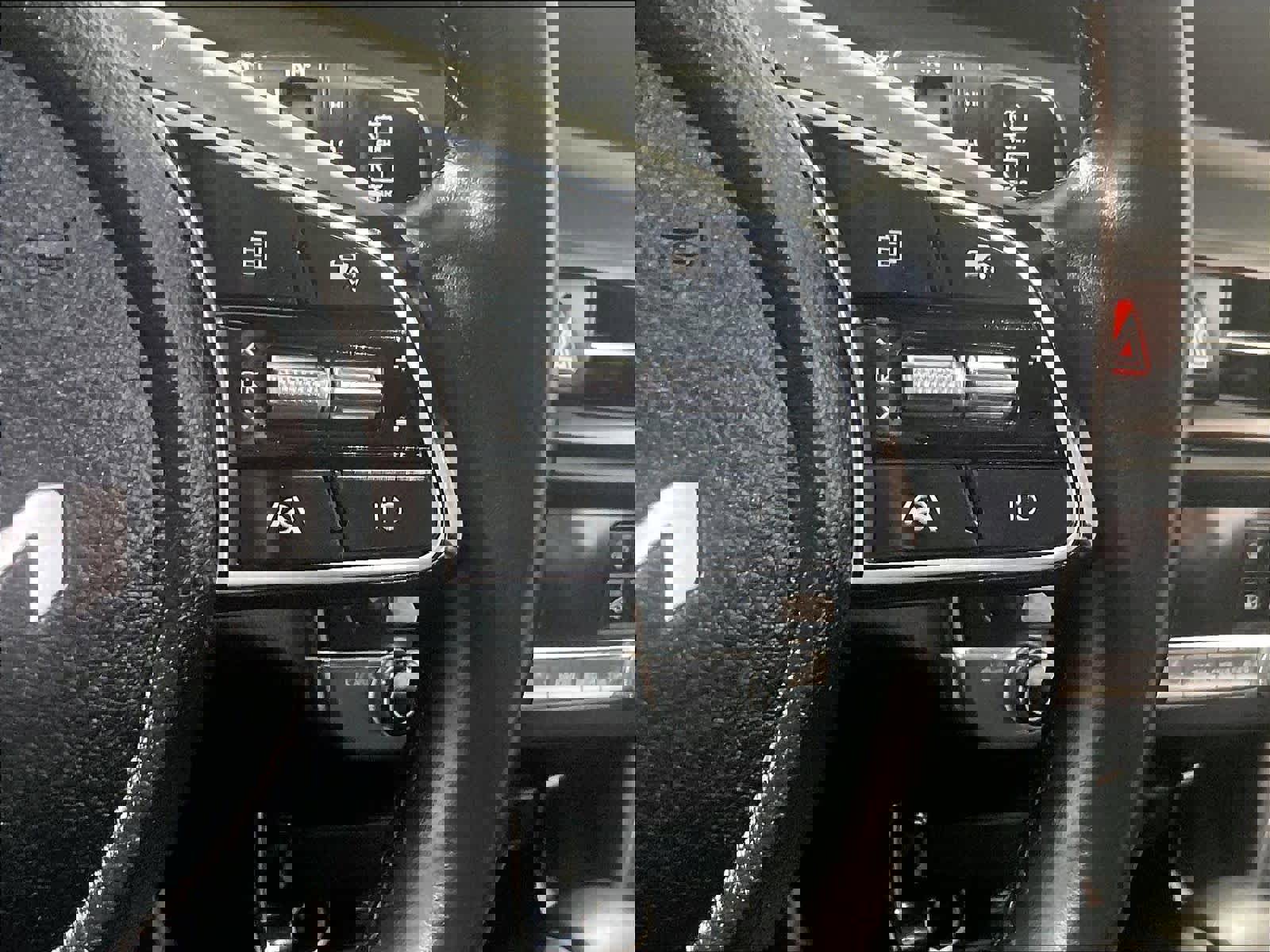 Used 2024 Kia Seltos EX image 25