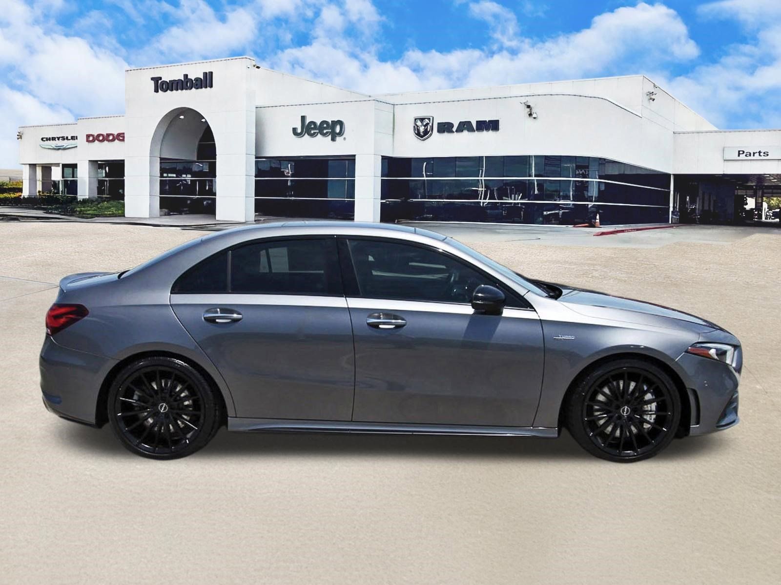 Used 2021 Mercedes-Benz A 35 AMG 4MATIC image 3