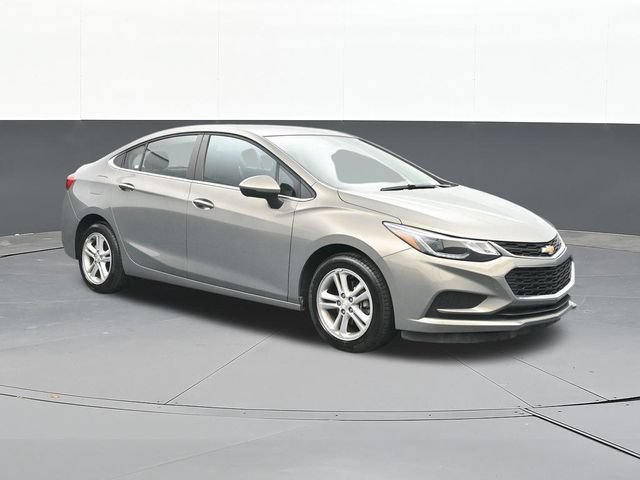 Used 2017 Chevrolet Cruze LT w/ Convenience Package FWD image 1
