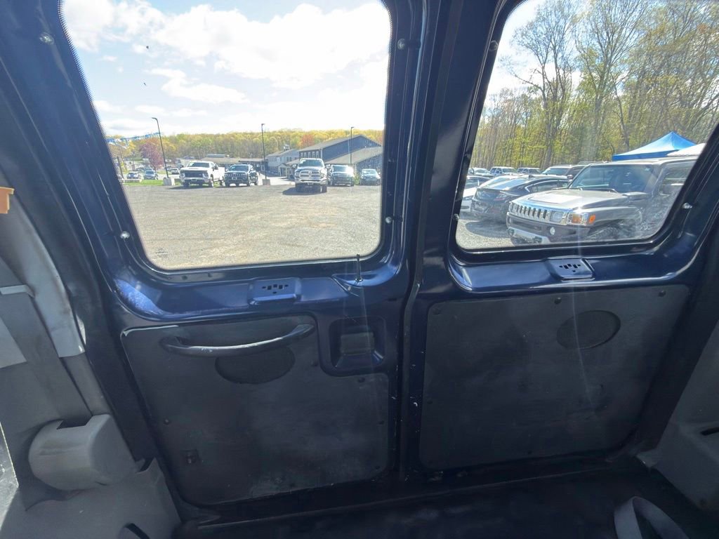 Used 2007 Ford E-350 and Econoline 350 Extended Wagon Super Duty RWD image 32