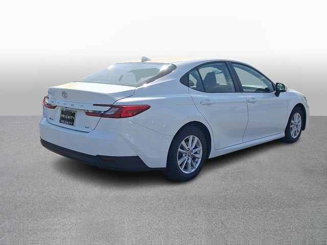 Used 2025 Toyota Camry LE FWD image 4
