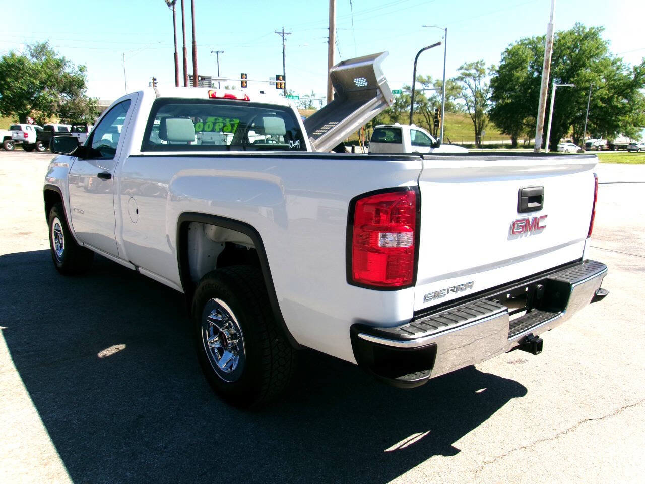 Used 2018 GMC Sierra 1500 4x4 Regular Cab w/ Sierra Convenience Package image 5
