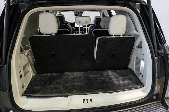 Used 2020 Lincoln Navigator Black Label w/ Cargo Convenience Package AWD/4WD image 52