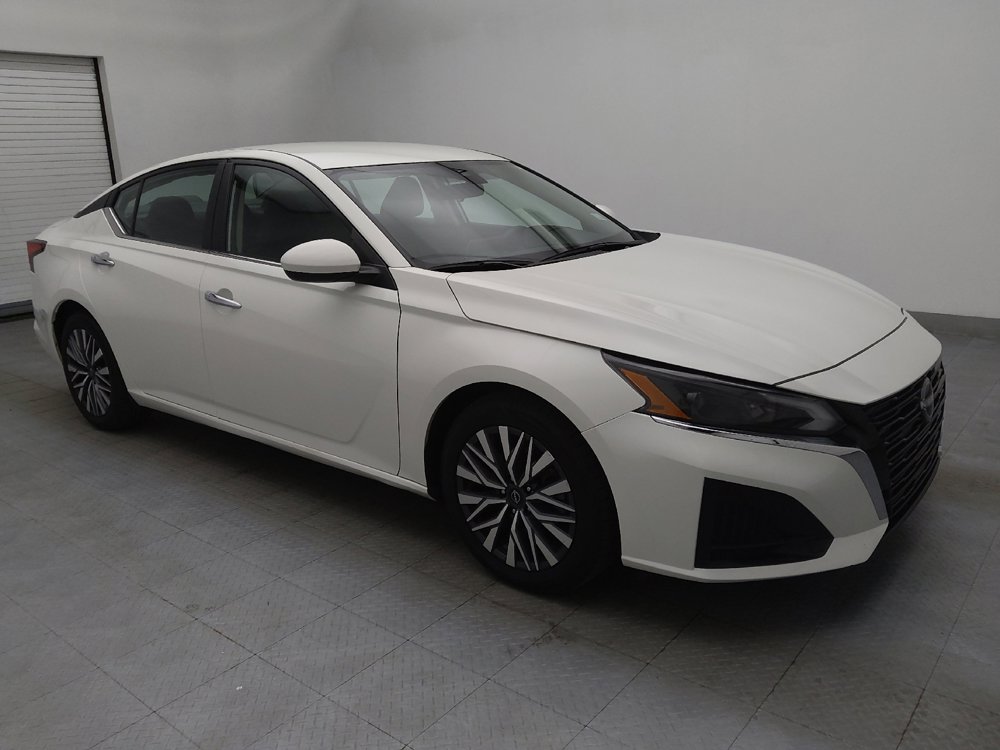 Used 2023 Nissan Altima 2.5 SV image 11