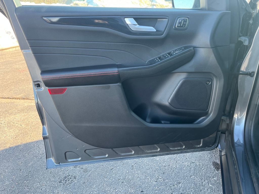 Used 2023 Ford Escape ST-Line Select w/ Tech Pack #2 image 11