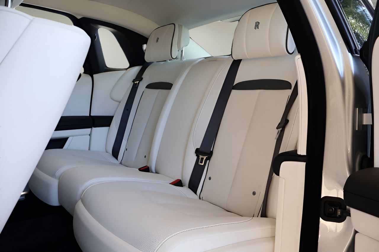 New 2027 Rolls-Royce Ghost AWD/4WD image 16