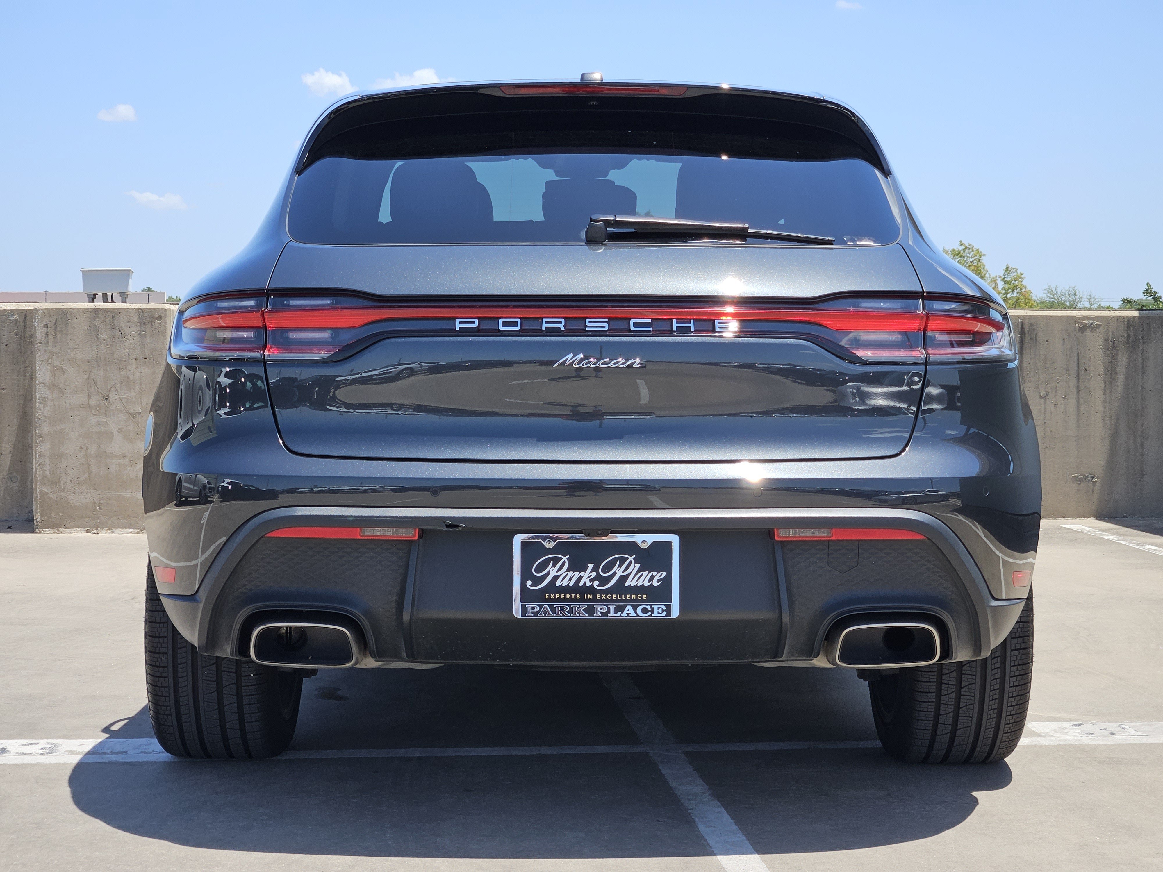 Certified 2026 Porsche Macan AWD/4WD image 7