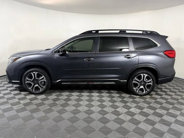 Used 2025 Subaru Ascent Touring w/ Popular Package #2 AWD/4WD image 3