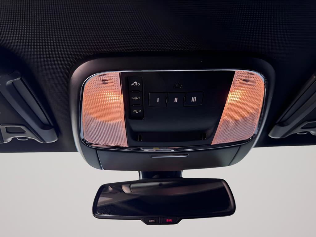 Used 2023 Dodge Charger R/T w/ Blacktop Package image 35