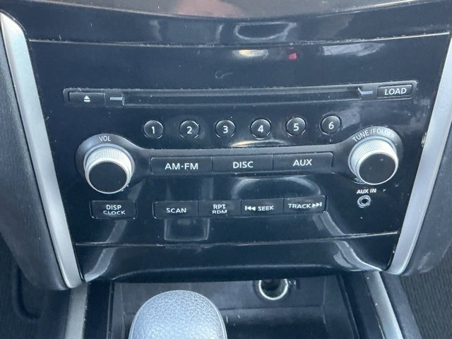 Used 2016 Nissan Pathfinder S image 12