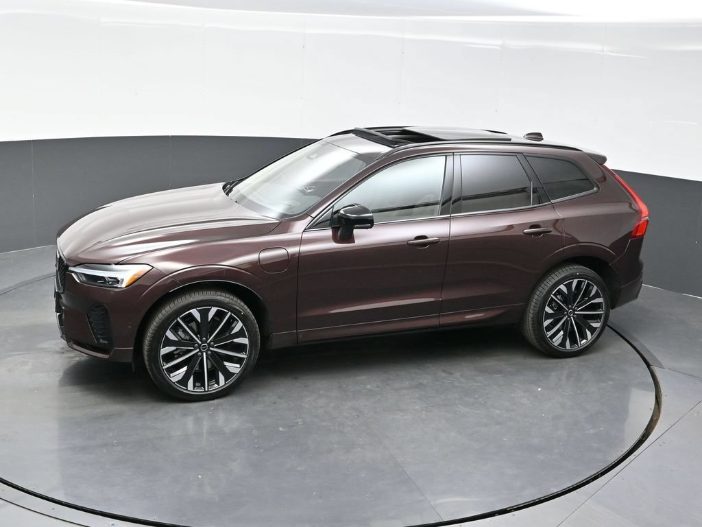New 2026 Volvo XC60 T8 Ultra w/ Climate Package AWD/4WD image 32