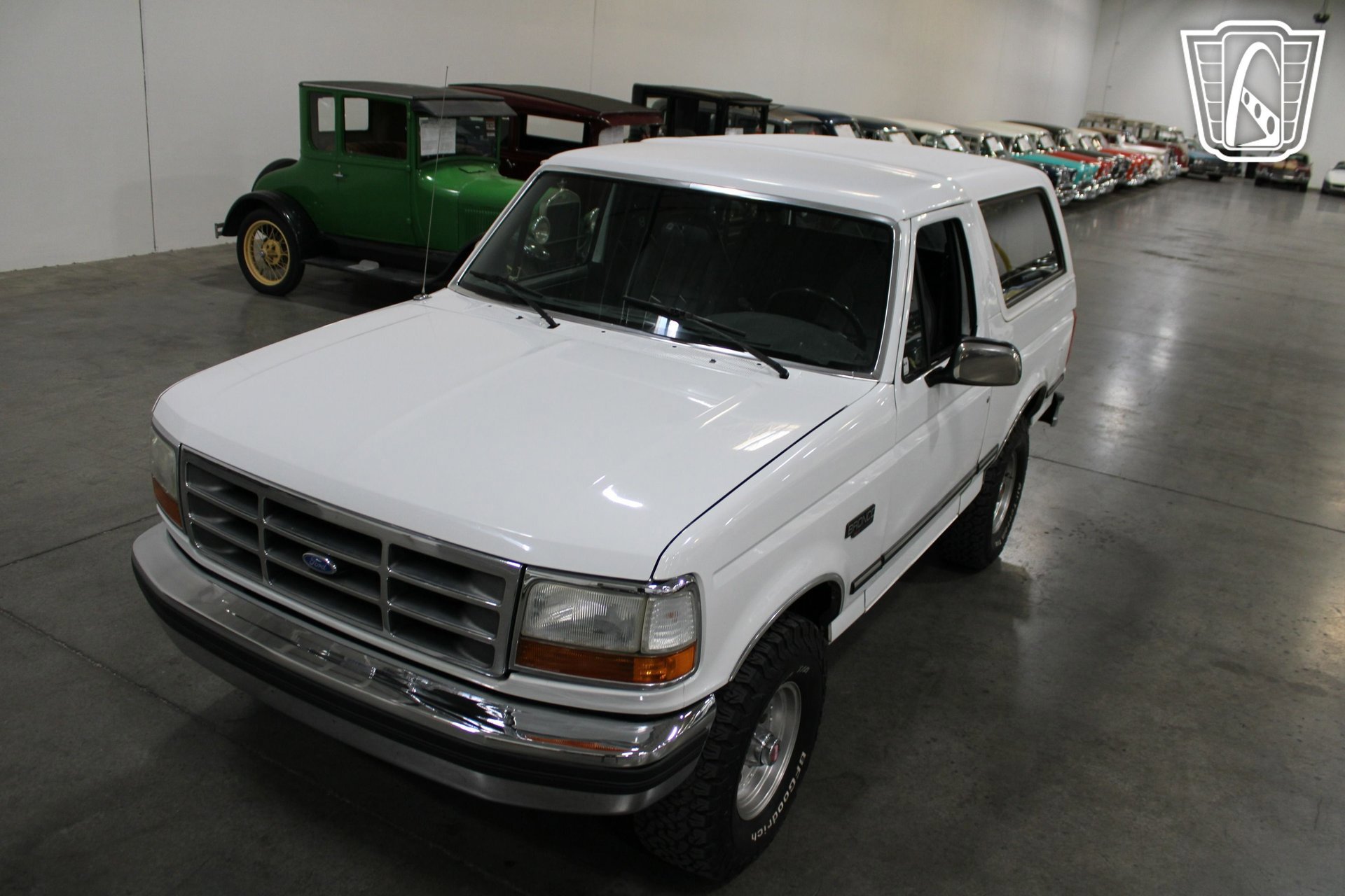 Used 1992 Ford Bronco XLT image 8