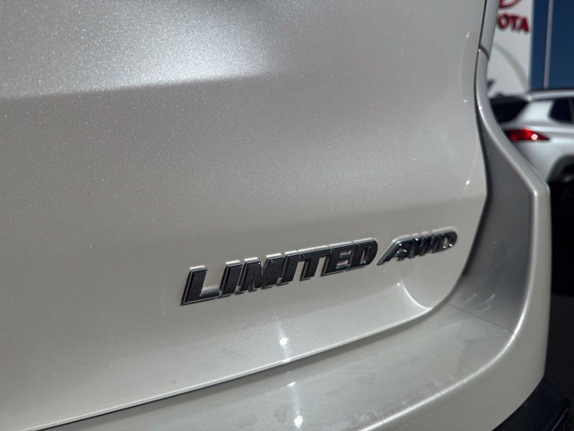 Used 2019 Toyota Highlander Limited AWD/4WD image 6