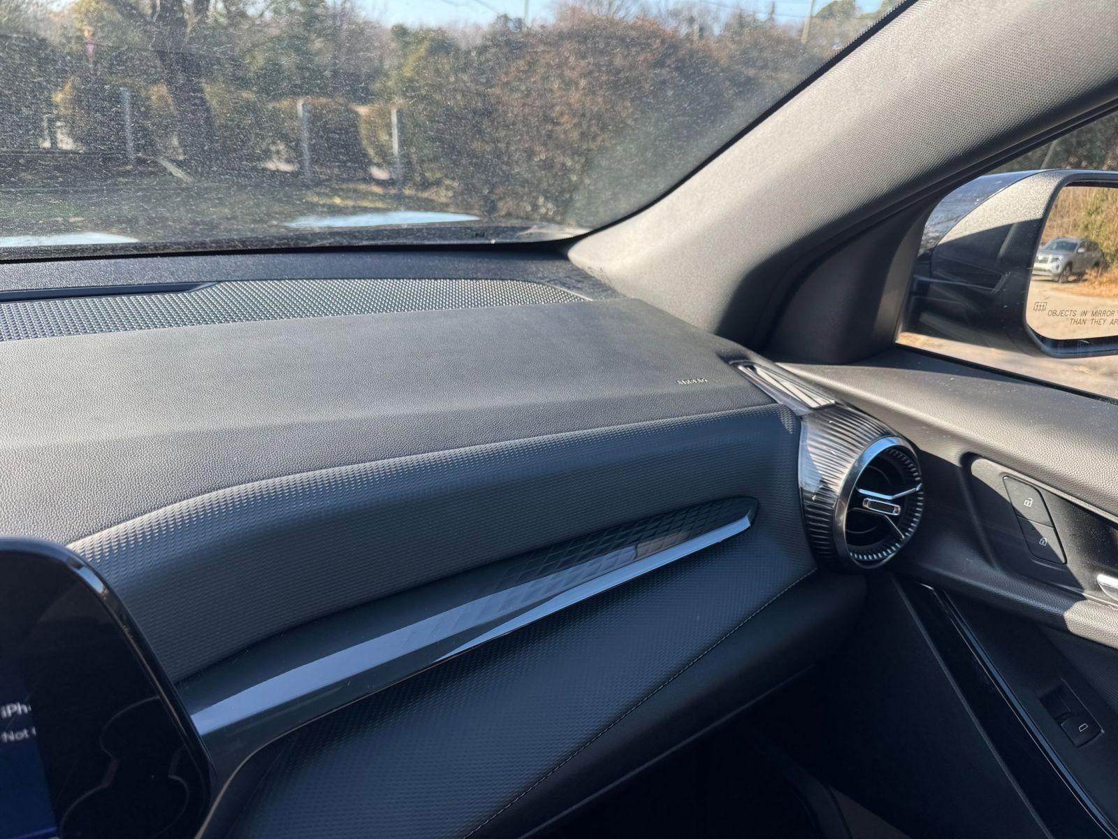 Used 2025 Chevrolet Equinox LT image 30