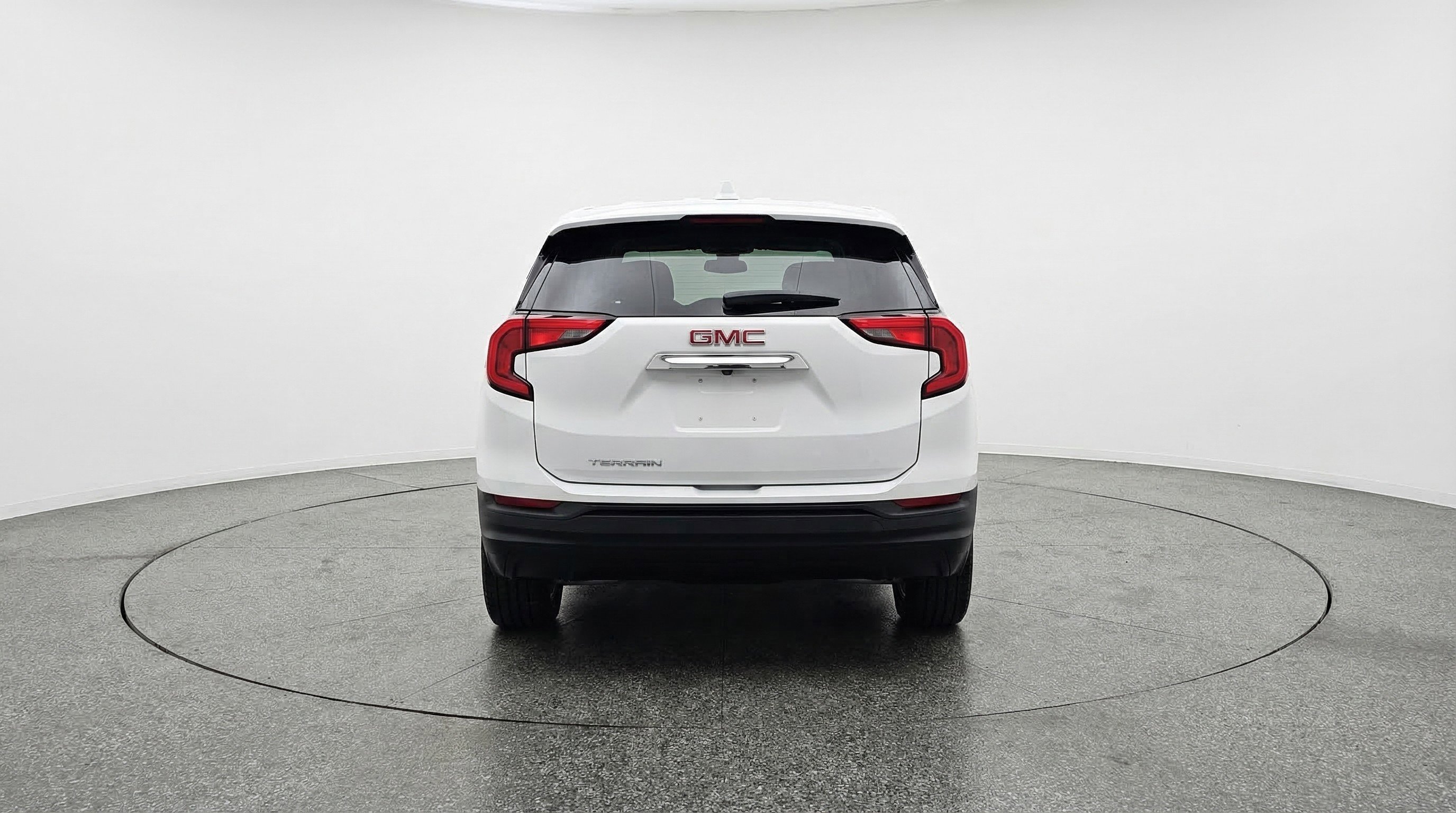 Used 2024 GMC Terrain SLE image 7