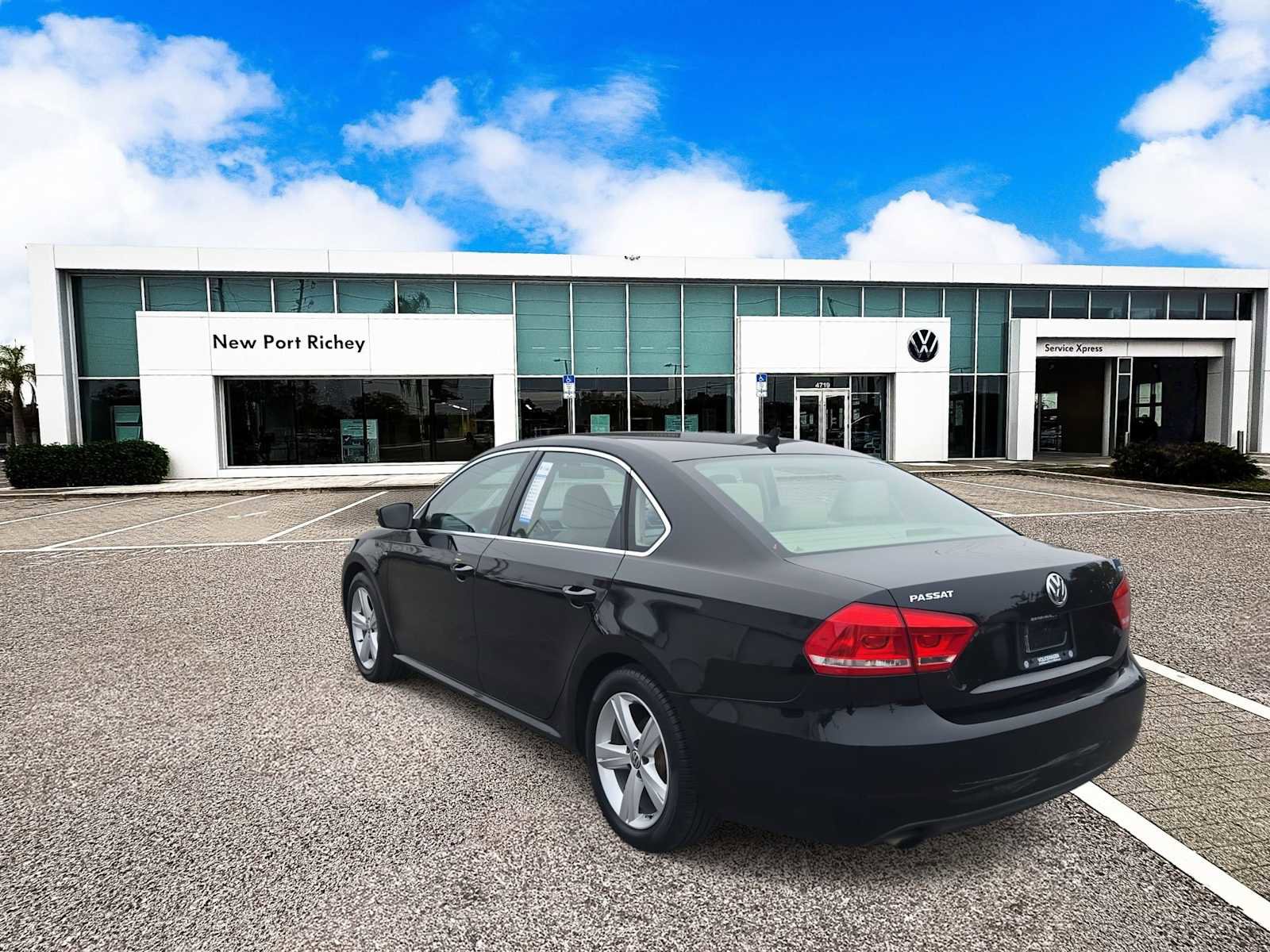 Used 2015 Volkswagen Passat 1.8T Limited Edition image 6