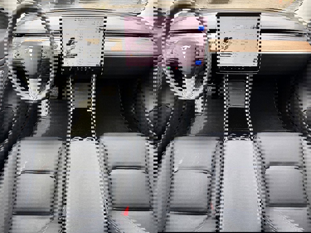 Used 2018 Tesla Model 3 Long Range image 24