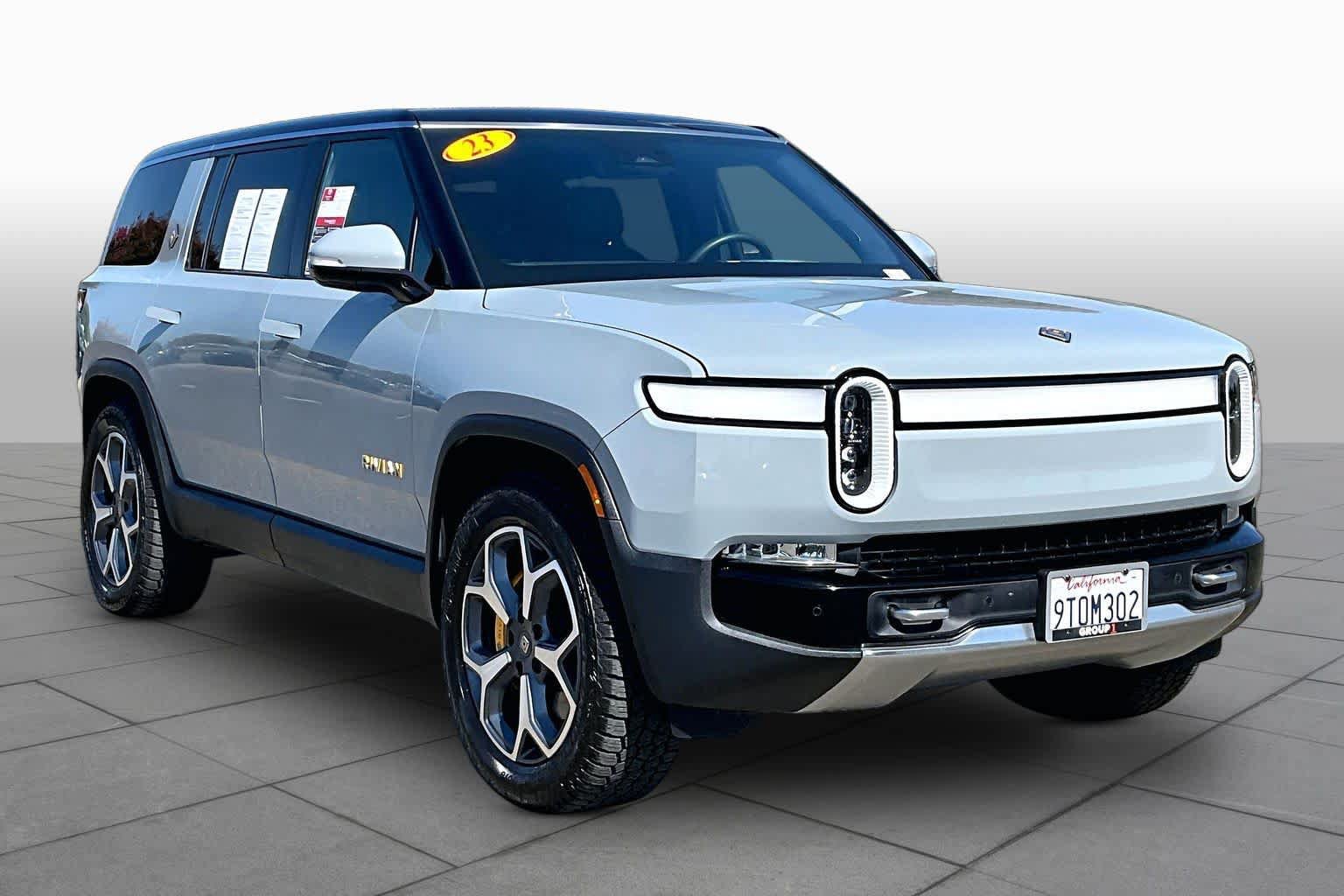 Used 2023 Rivian R1S Adventure AWD/4WD image 2