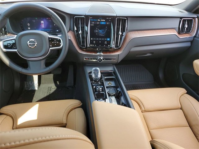 Used 2025 Volvo XC60 B5 Ultra w/ Protection Package Premier image 21