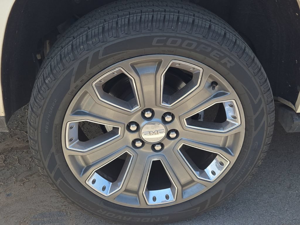 Used 2015 GMC Yukon XL Denali AWD/4WD image 5