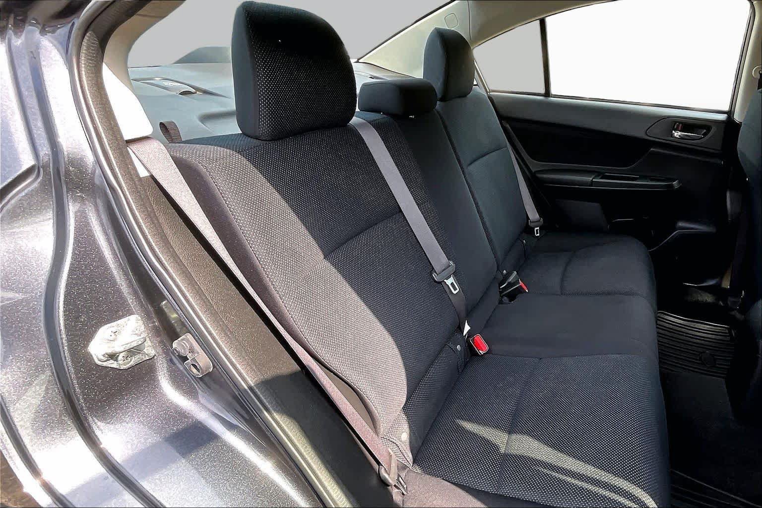 Used 2013 Subaru Impreza 2.0i Premium w/ All-Weather Pkg AWD/4WD image 19
