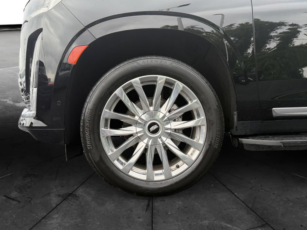 Used 2021 Cadillac Escalade Premium Luxury w/ LPO, Illumination Package AWD/4WD image 14