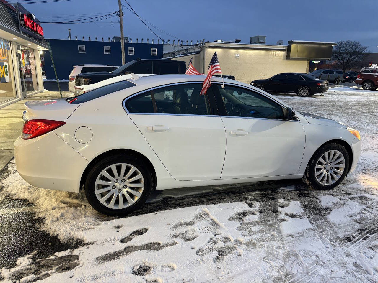 Used 2012 Buick Regal Leather image 3