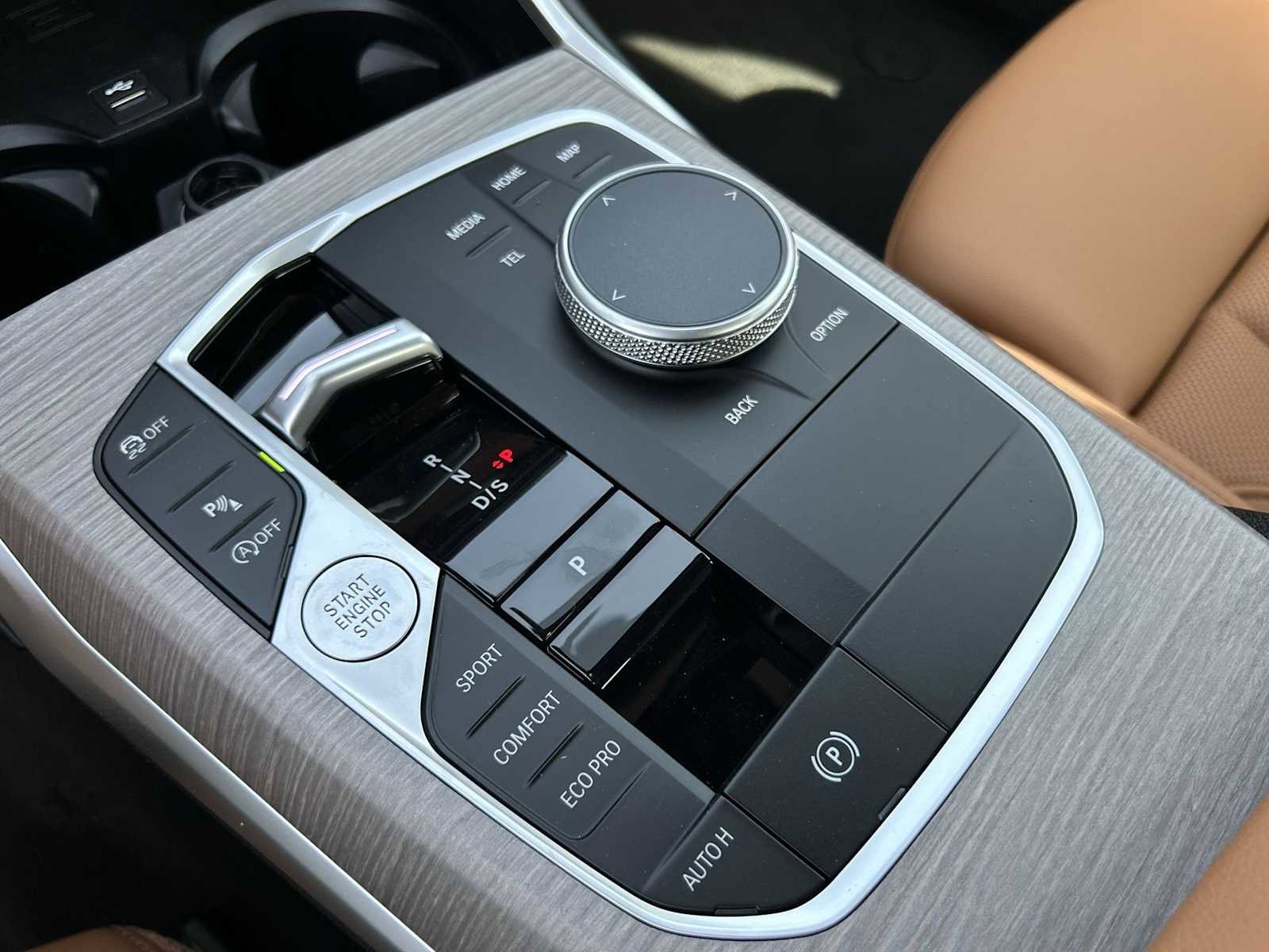 Used 2025 BMW 330i xDrive Sedan w/ Convenience Package image 34