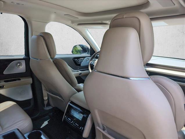 Used 2020 Lincoln Aviator Reserve w/ Equipment Group 202A AWD/4WD image 22