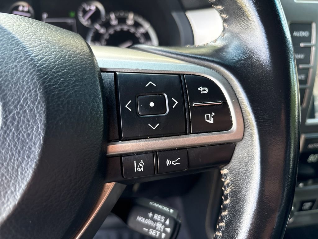 Used 2020 Lexus GX 460 Premium w/ Premium Package AWD/4WD image 18