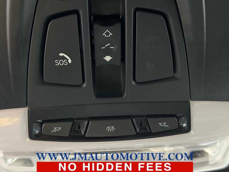 Used 2017 BMW 330i xDrive Sedan image 33