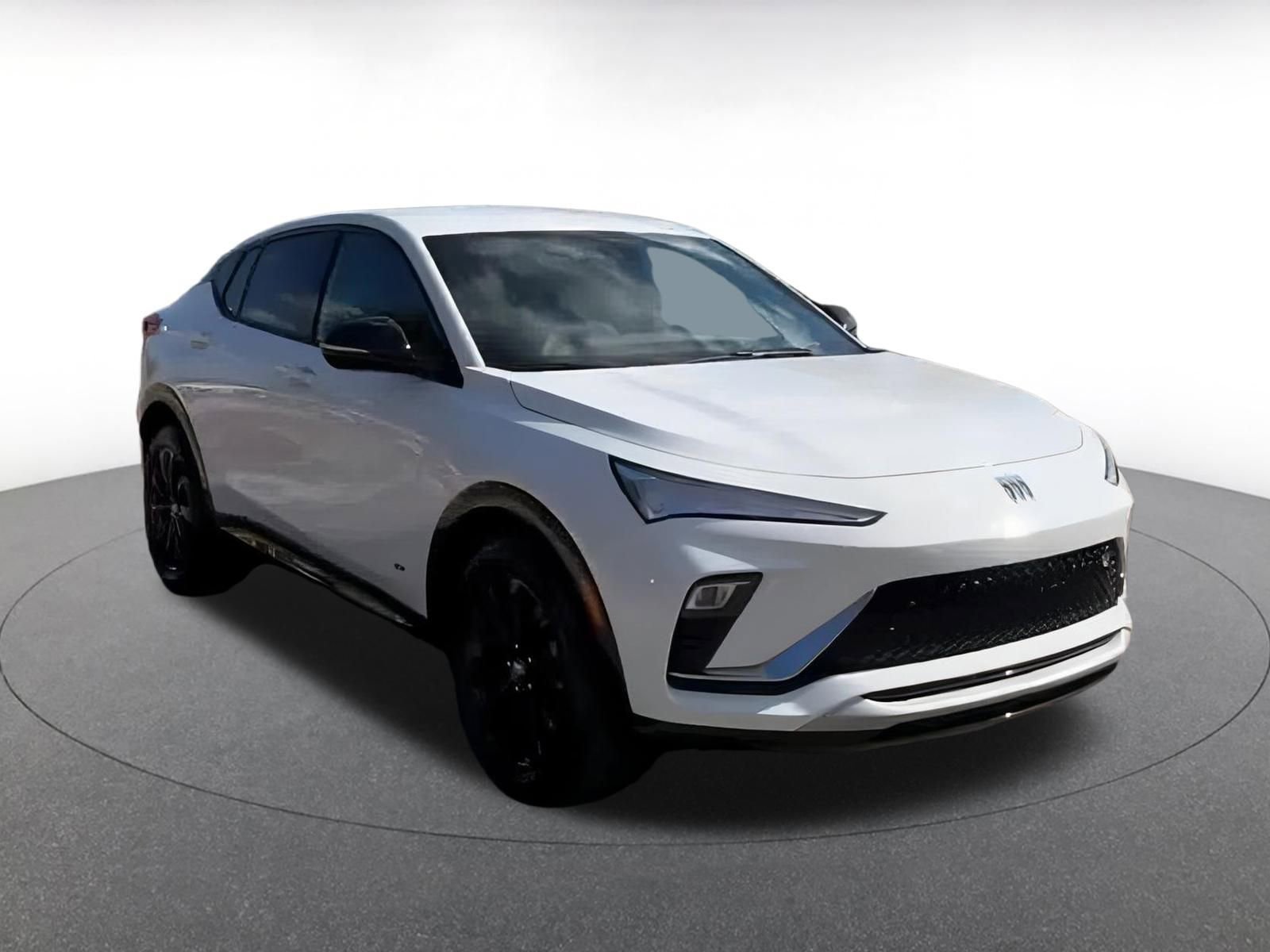 Used 2025 Buick Envista Sport Touring image 3