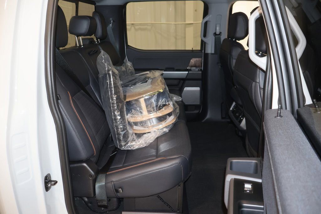 New 2025 Ford F350 Lariat w/ Lariat Ultimate Package image 15