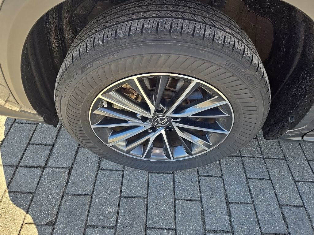 Used 2022 Lexus NX 250 AWD image 10