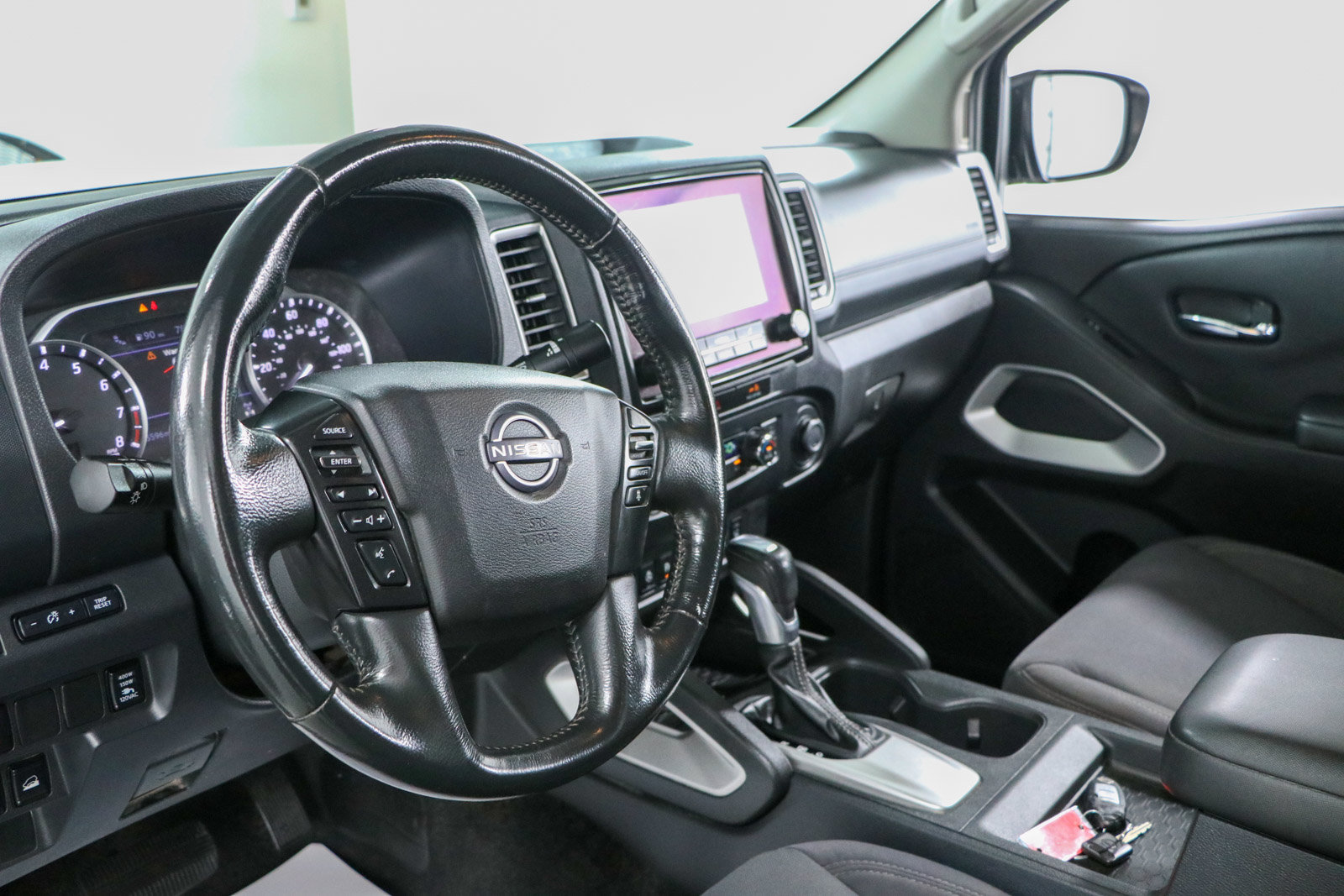 Used 2023 Nissan Frontier SV w/ SV Convenience Package AWD/4WD image 22