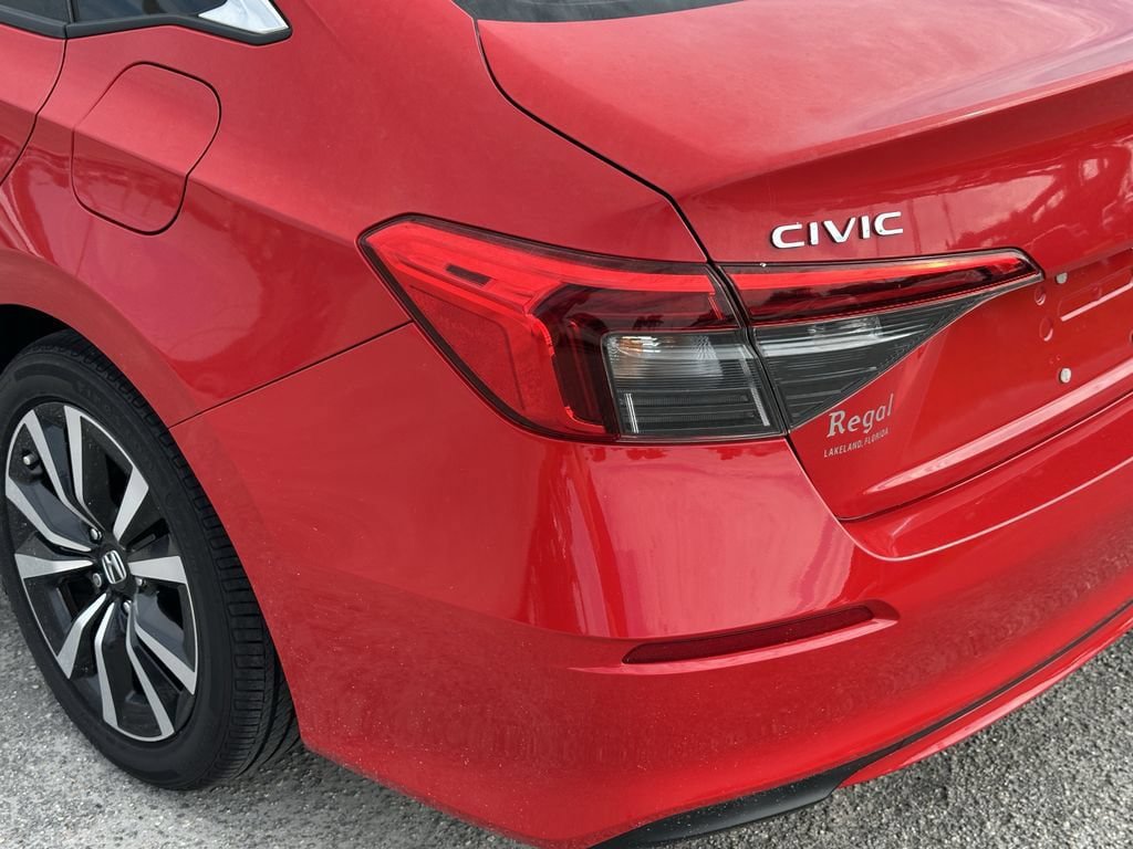 Used 2023 Honda Civic EX image 11