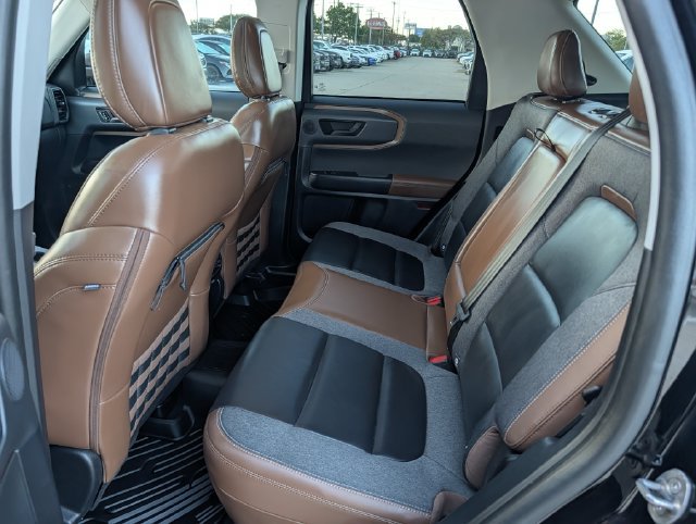 Used 2023 Ford Bronco Sport Outer Banks w/ Tech Package AWD/4WD image 29