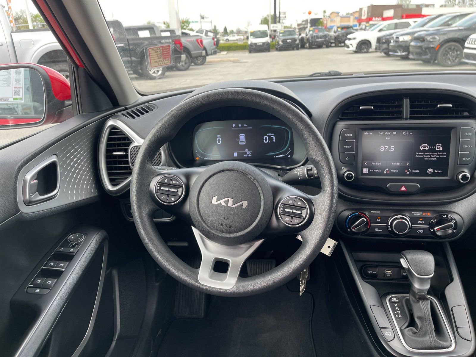 Used 2024 Kia Soul LX w/ Option Group 015 FWD image 16