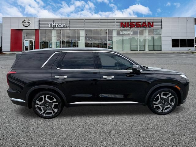 Used 2023 Hyundai Palisade Limited w/ Winter Package FWD image 8